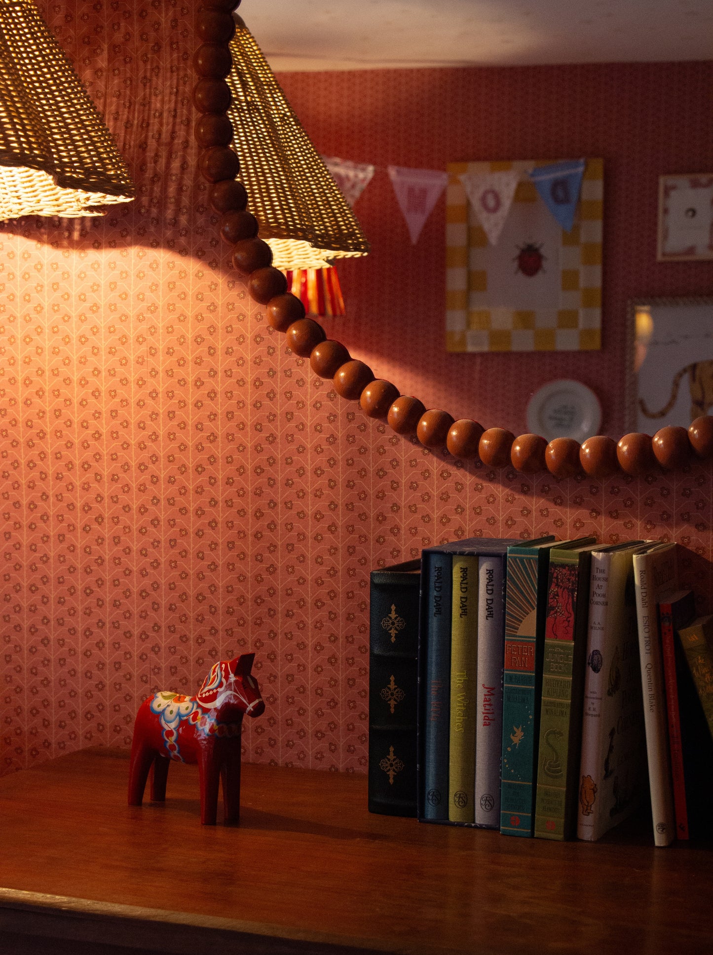 DINKY WALLPAPER // brick