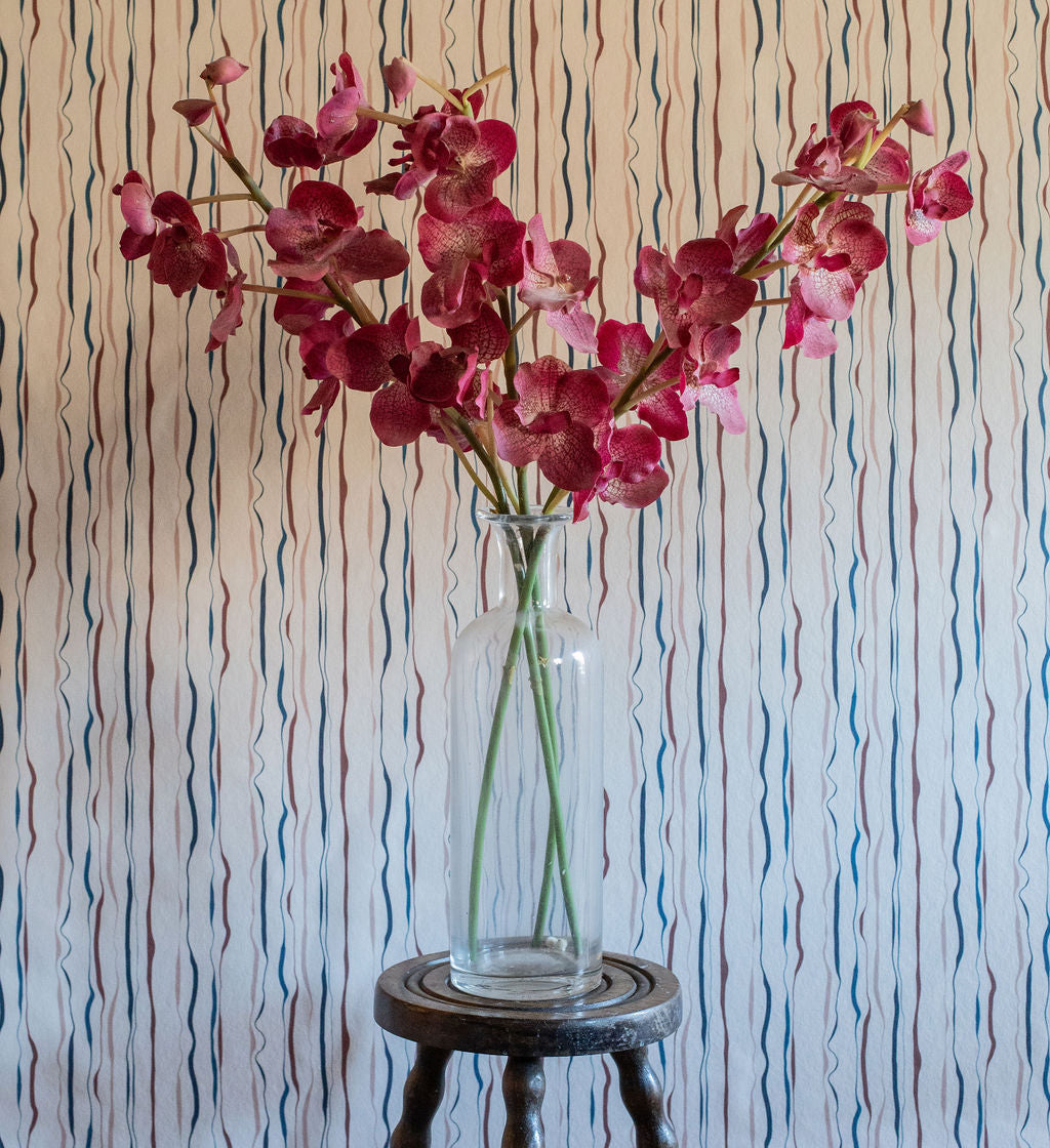 INDIAN INK  WALLCOVERING // berry